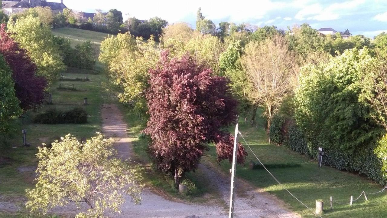 A L'Etape De La Ferme Bed and Breakfast Noailles  Eksteriør billede